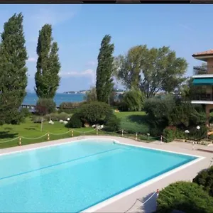Anai Sirmione