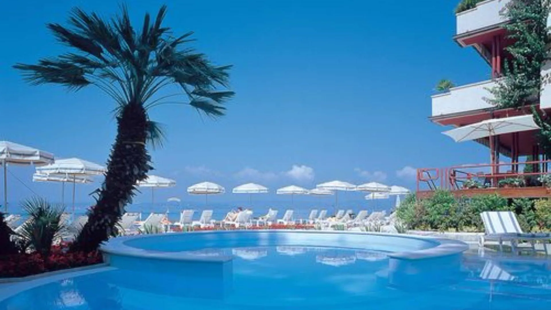 Hotel Continental Wellness & Spa Sirmione 4*,  Italy