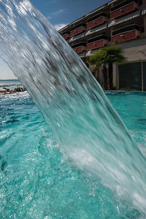 Hotel Continental Wellness & Spa シルミオーネ 4*,